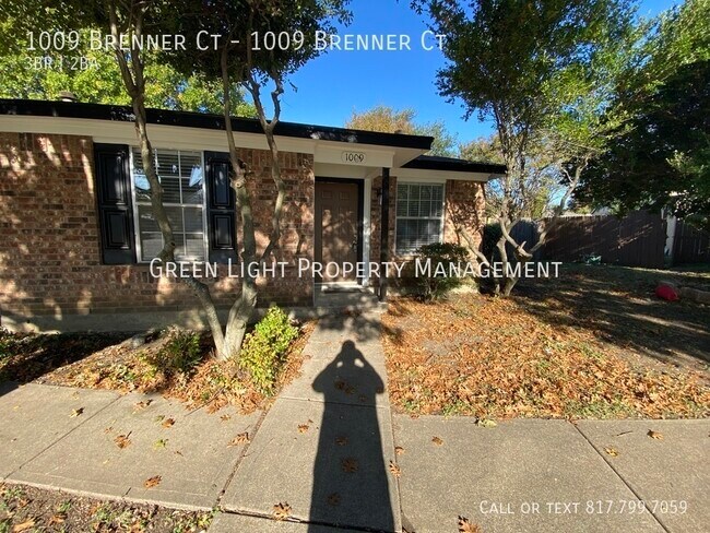 Foto del edificio - 1009 Brenner Ct