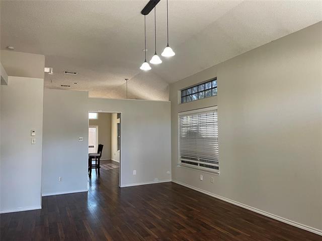 Foto del edificio - 9705 Carmel Valley Dr