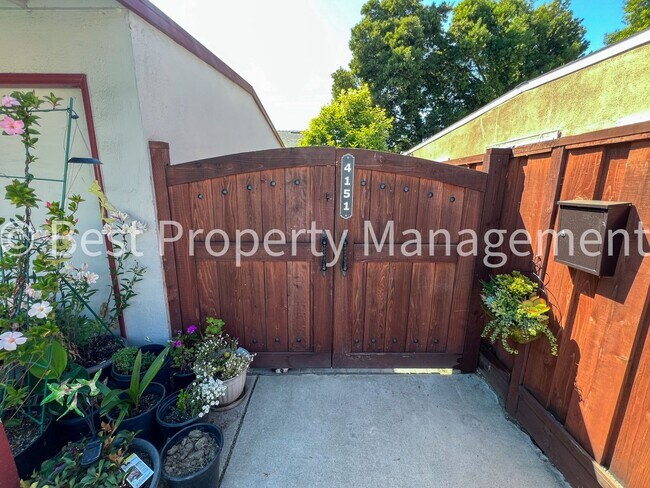Building Photo - Brand new ADU for rent with its own privat...