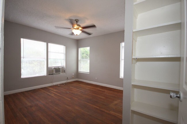 Building Photo - 430 Natalen Ave
