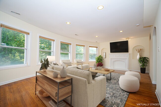 Foto del edificio - 7554 N Claremont Ave