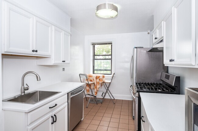 Foto del edificio - 412 Munro Ave