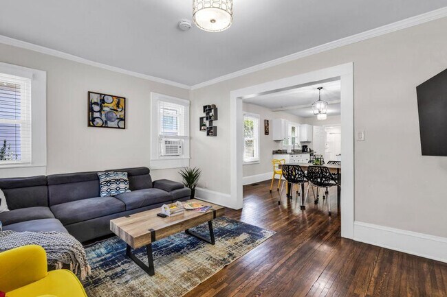 Foto del edificio - 820 Parkwood Ave