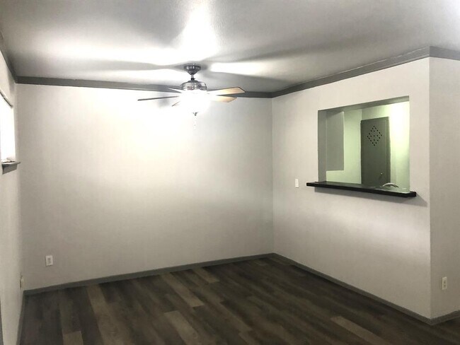 Foto del edificio - 1307 Willard St