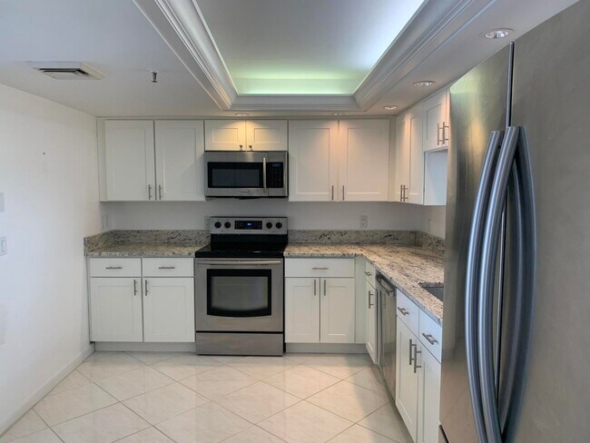 Building Photo - 2480 Presidential Way