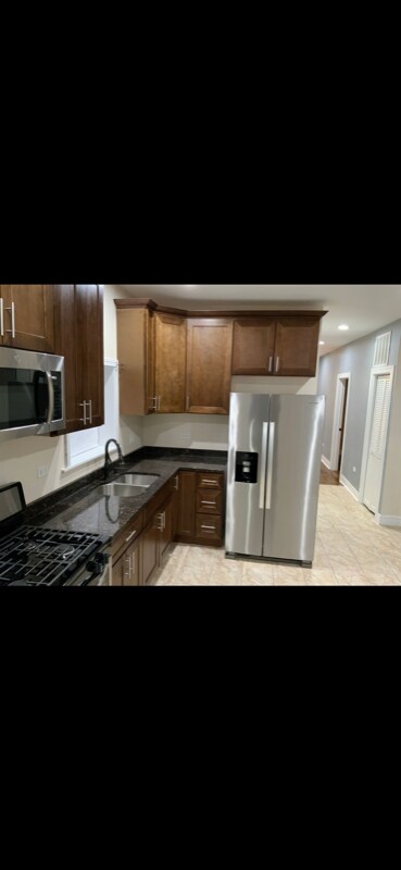 Foto del edificio - 1319 N Pulaski Rd