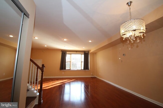 Building Photo - 3478 Coventry Pl