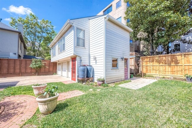 Foto del edificio - 1558 1/2 Castle Ct