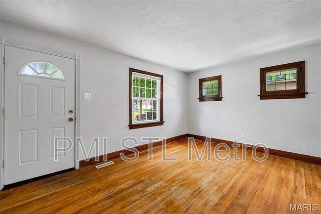 Building Photo - 5212 Fletcher St