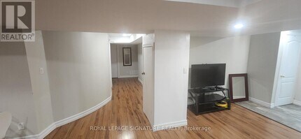 Building Photo - 83 Sleepy Hollow Pl