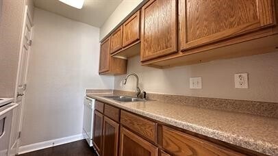 Foto del edificio - 7315 Brompton St