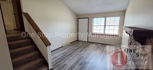 Foto del edificio - 1300 E 152nd Terrace