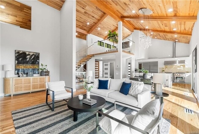 Building Photo - 8566 Hollywood Blvd