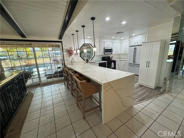 Building Photo - 38250 Azalea Dr