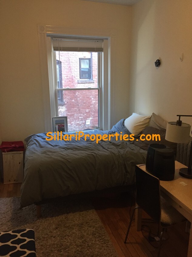 Bedroom - 64 Vinal Ave