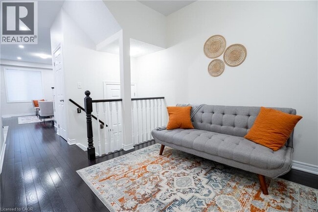 Building Photo - 44 Medici Ln
