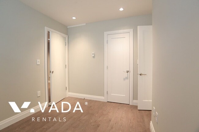 Photo du bâtiment - 1688 E 56th Ave