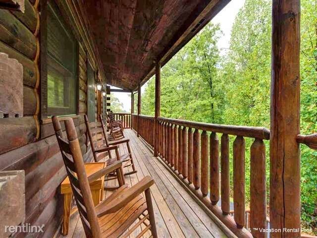 Foto del edificio - 2234 Breezy Rd