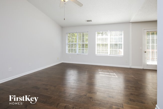 Building Photo - 1911 Natalie Dr