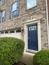 Building Photo - 938 Bell Dr