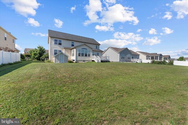 Foto del edificio - 217 Bridgewater Dr