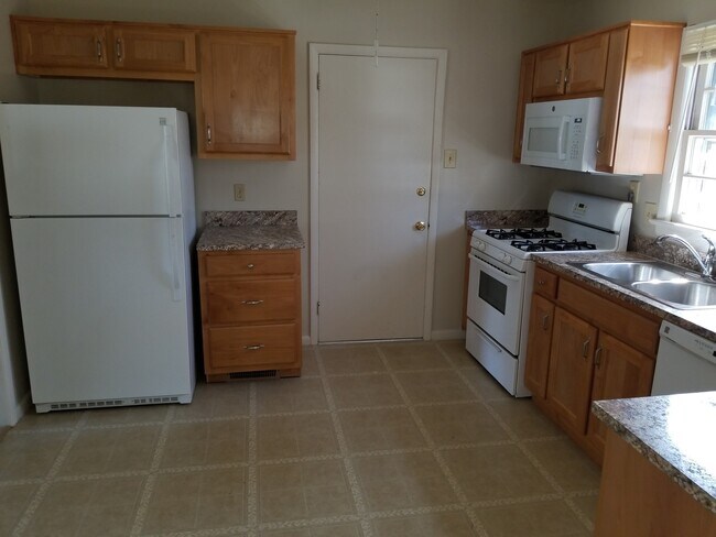 Foto del edificio - 12 Clemwood Pkwy