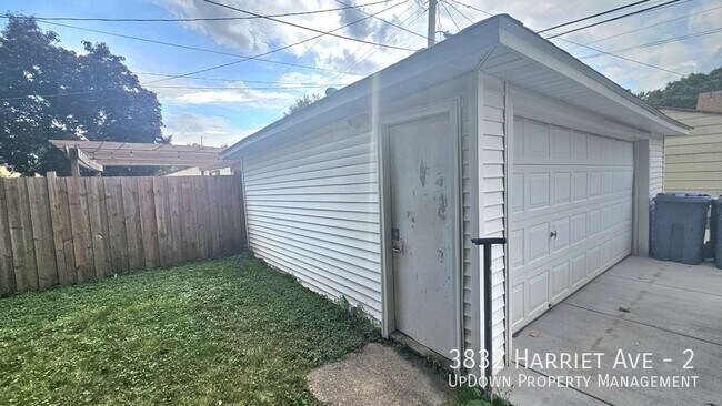 Foto del edificio - 3832 Harriet Ave