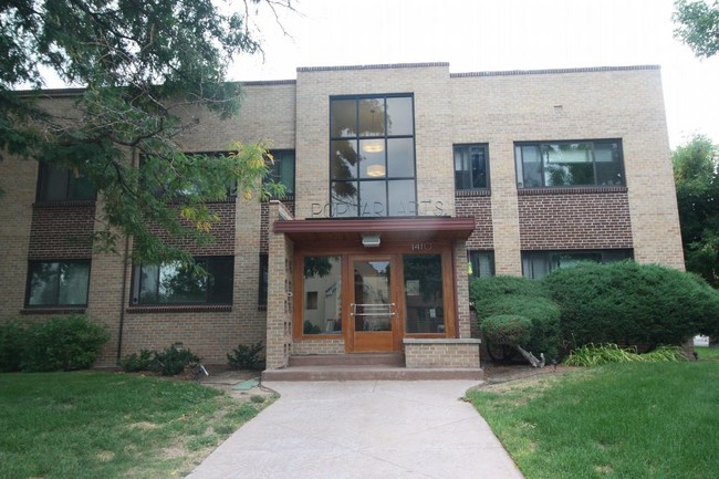 Foto del edificio - 1410 Poplar St