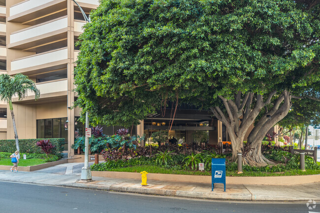 Foto del edificio - Discovery Bay Center