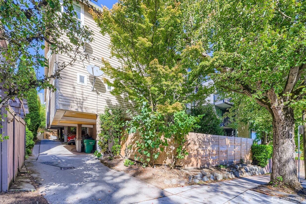 3Bd/3.5Ba Seattle Townhouse - 3Bd/3.5Ba Seattle Townhouse