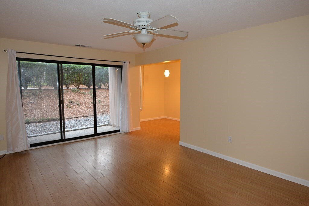 Foto principal - 18 Shrewsbury Green Dr