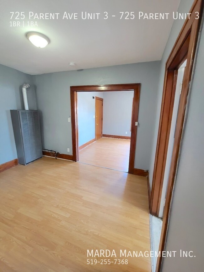 Photo du bâtiment - CHARMING 1-BEDROOM/1-BATH APARTMENT +HYDRO...