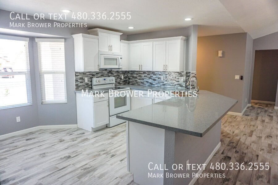 Photo - 3611 W Elgin St-