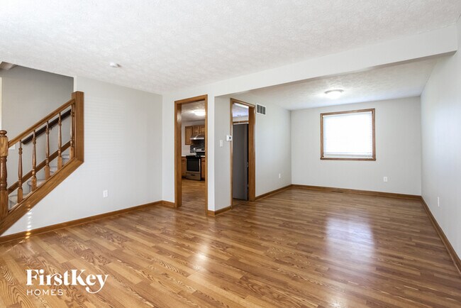 Building Photo - 1413 Beechwood Dr