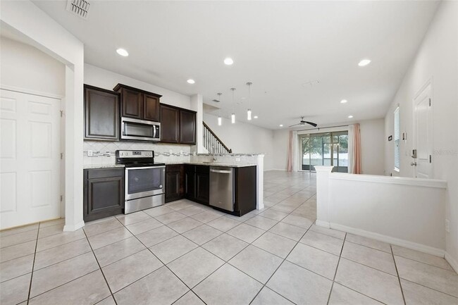 Building Photo - 1096 Pavia Dr
