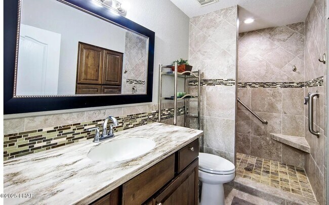 Foto del edificio - 777 Harrah Way