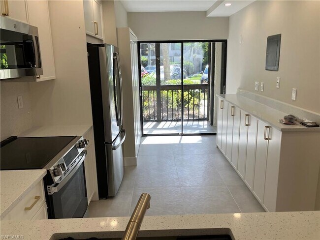 Foto del edificio - 1826 Kings Lake Blvd