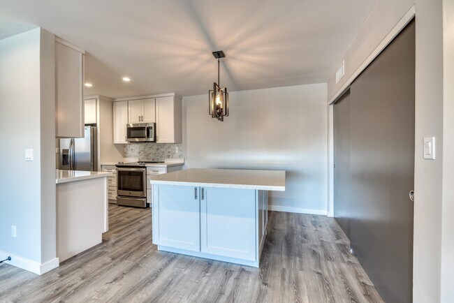 Foto del edificio - 6480 N 82nd St