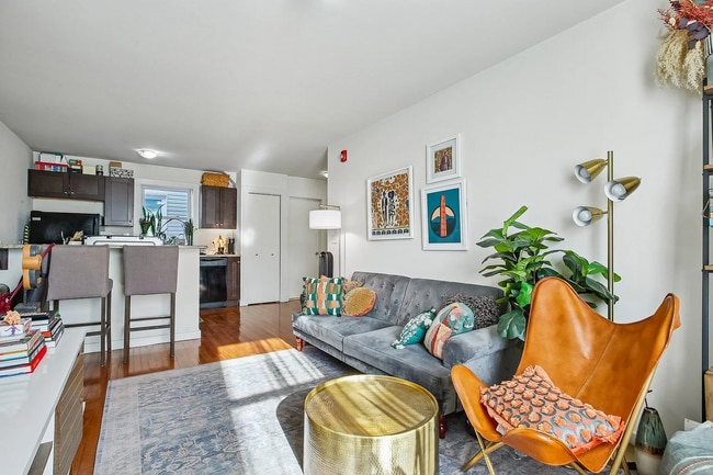 Foto del edificio - 324 4th St