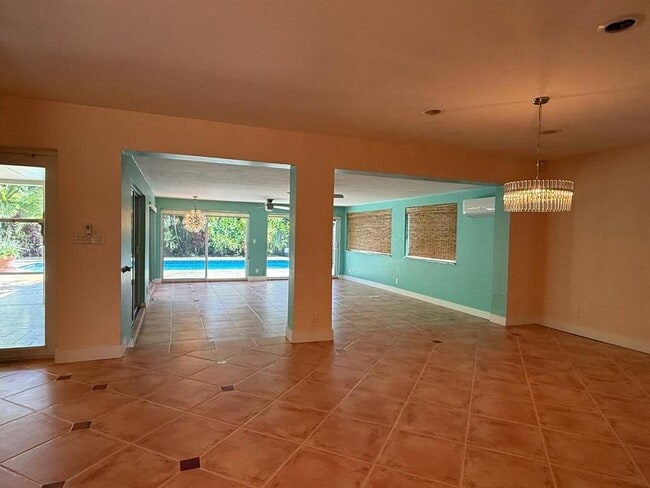 Foto del edificio - 1728 NE 39th St