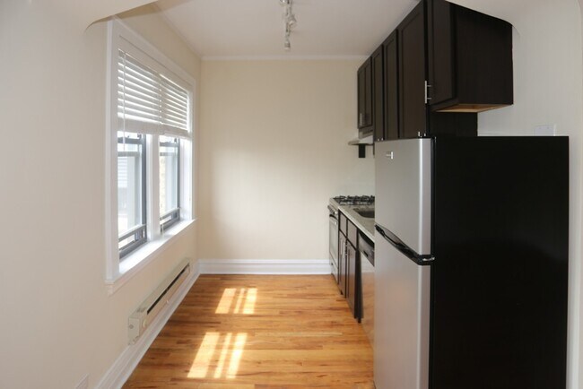 Foto del edificio - 4742 N Hermitage Ave