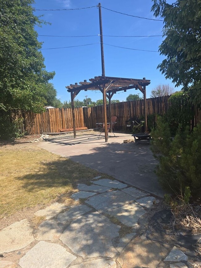 Building Photo - 3 Bedroom Home Coming Soon