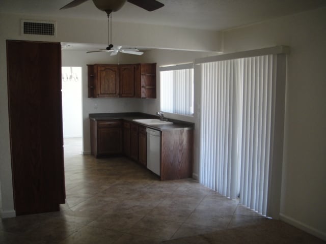 Building Photo - 15831 N 23rd Dr