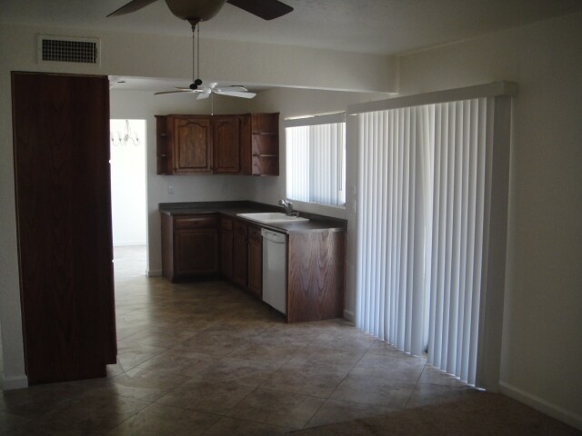 Foto del edificio - 15831 N 23rd Dr