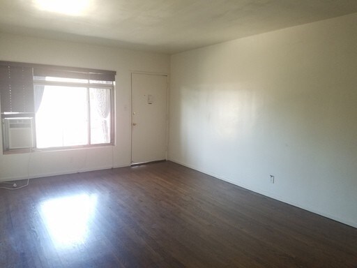 Primary Photo - 1168 N Curson Ave