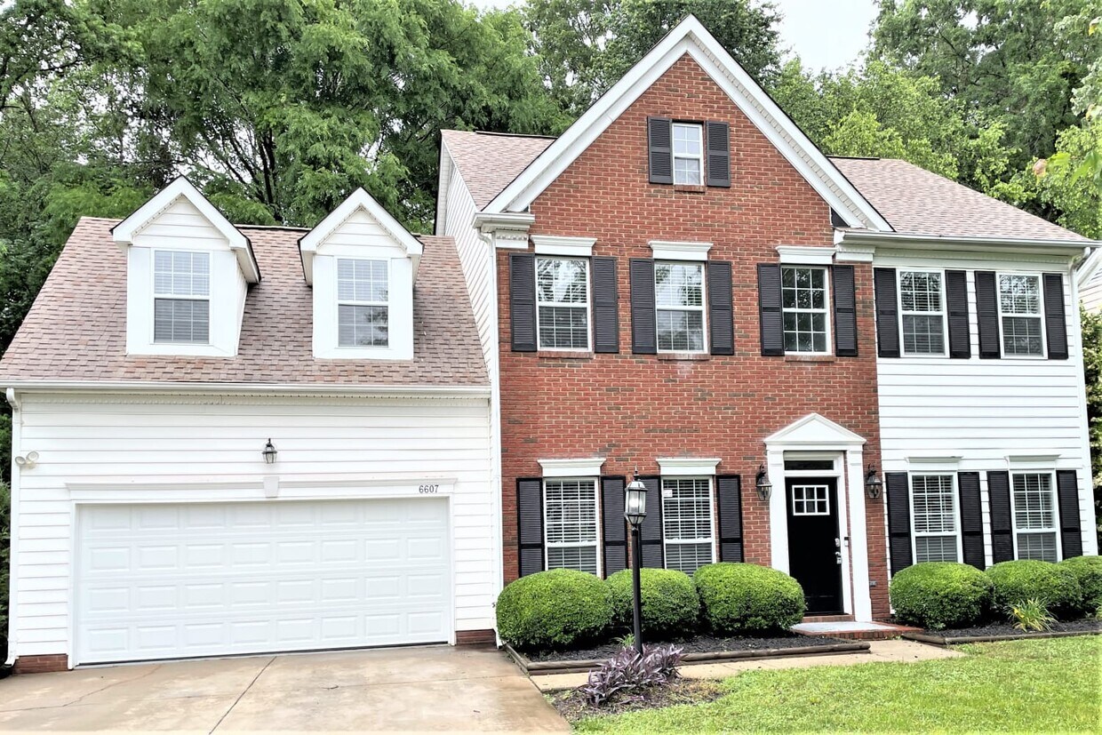 Primary Photo - 6607 Reedy Creek Rd