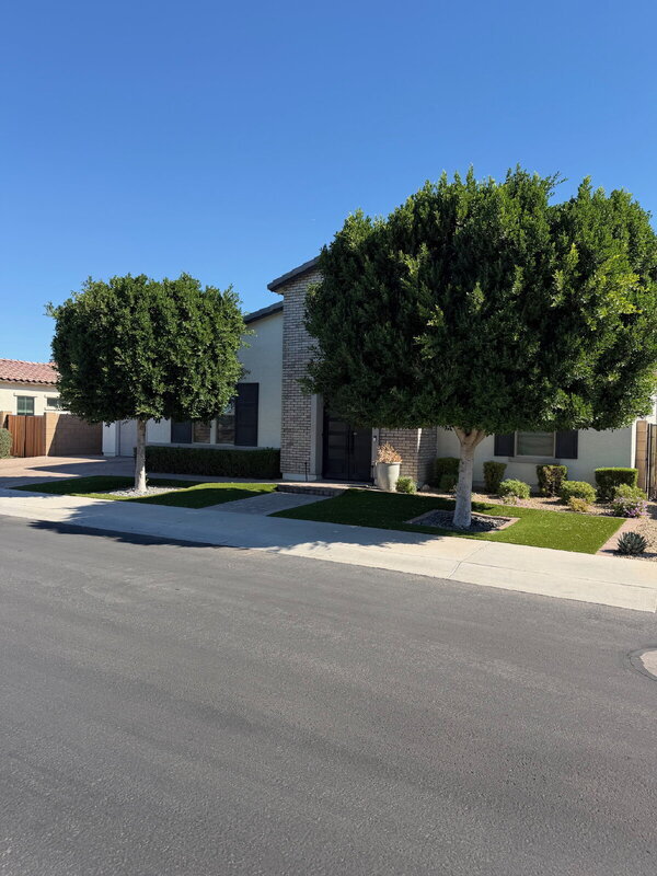 Foto del edificio - 4191 S Emerald Dr