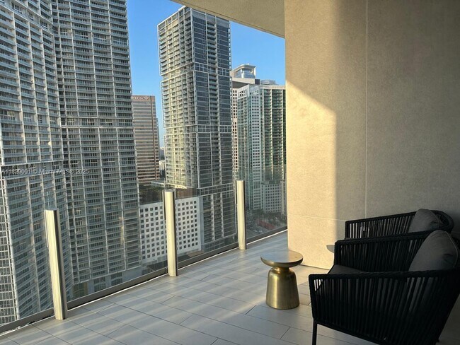 Building Photo - 300 Biscayne Blvd Way