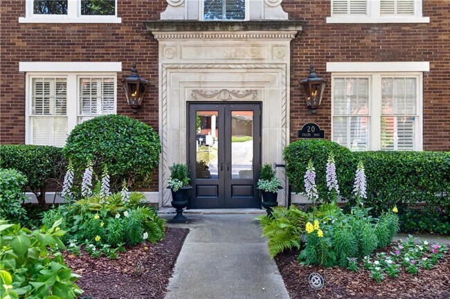 Foto del edificio - 20 Collier Rd NW