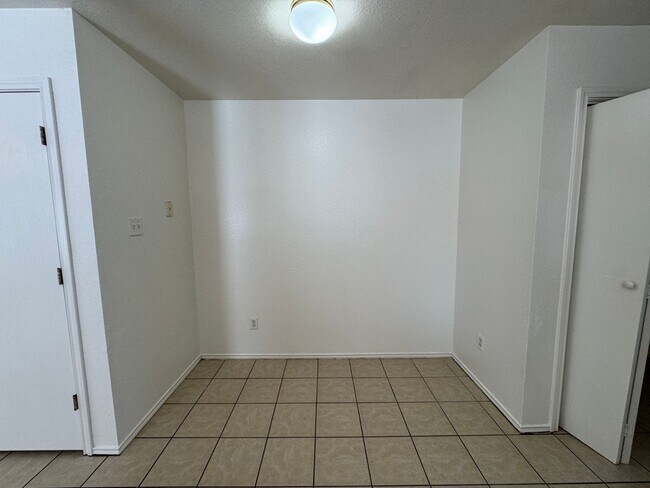 Foto del edificio - 4200 July Dr